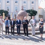 Középkori hangulat, néptánc és modern kori zenék