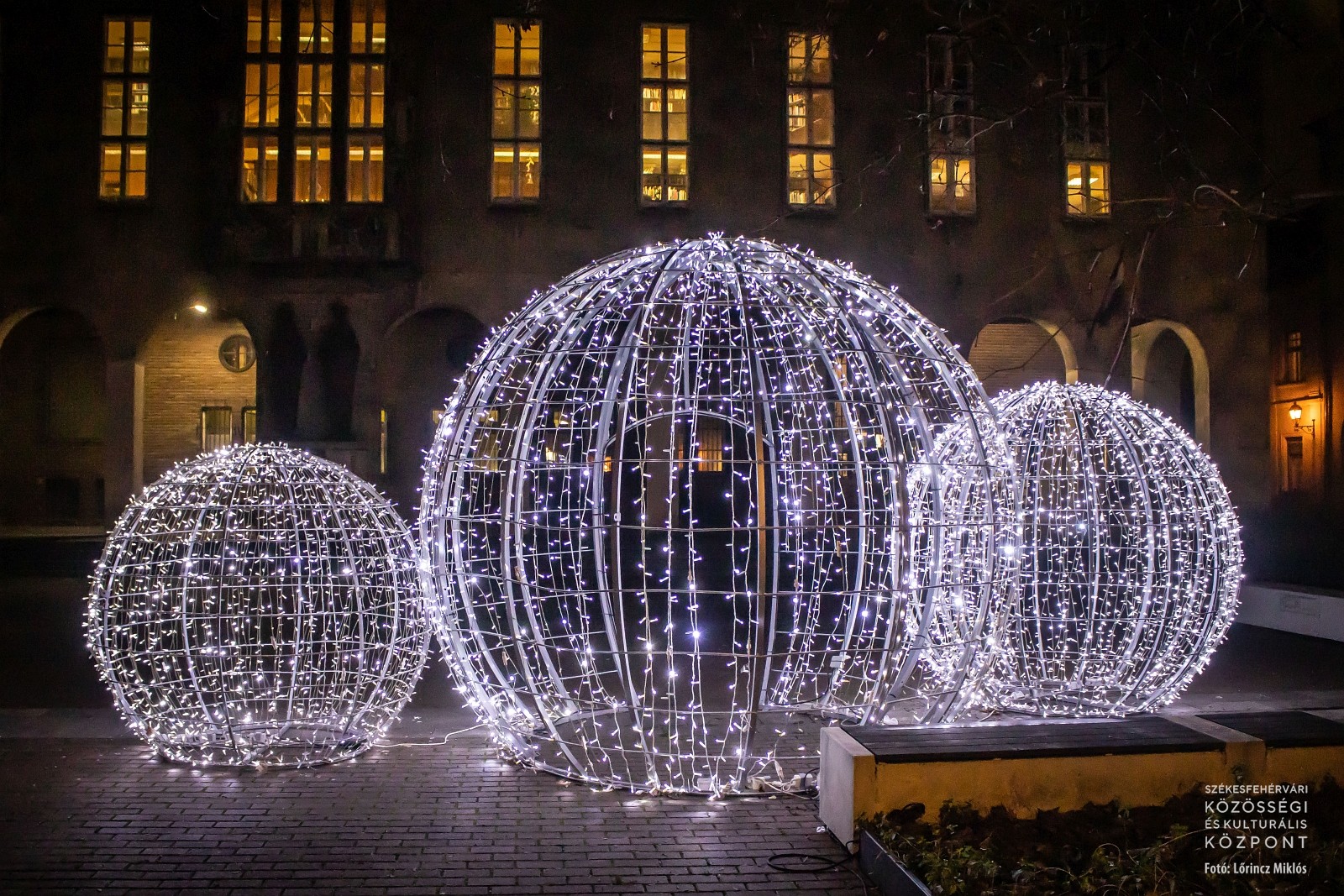 A féénygömbök, a mindig népszerű fotópontok