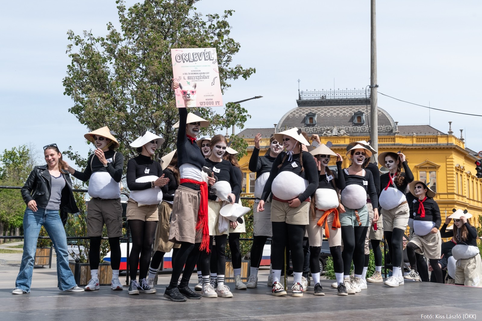 Bolondballagás 2026