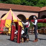 Kardvívás és koronázás az Emlékhelyek Napján